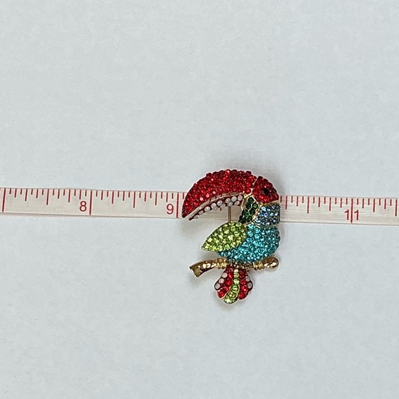 Multi Colored Toucan Bird Brooch - Picture 4 of 6